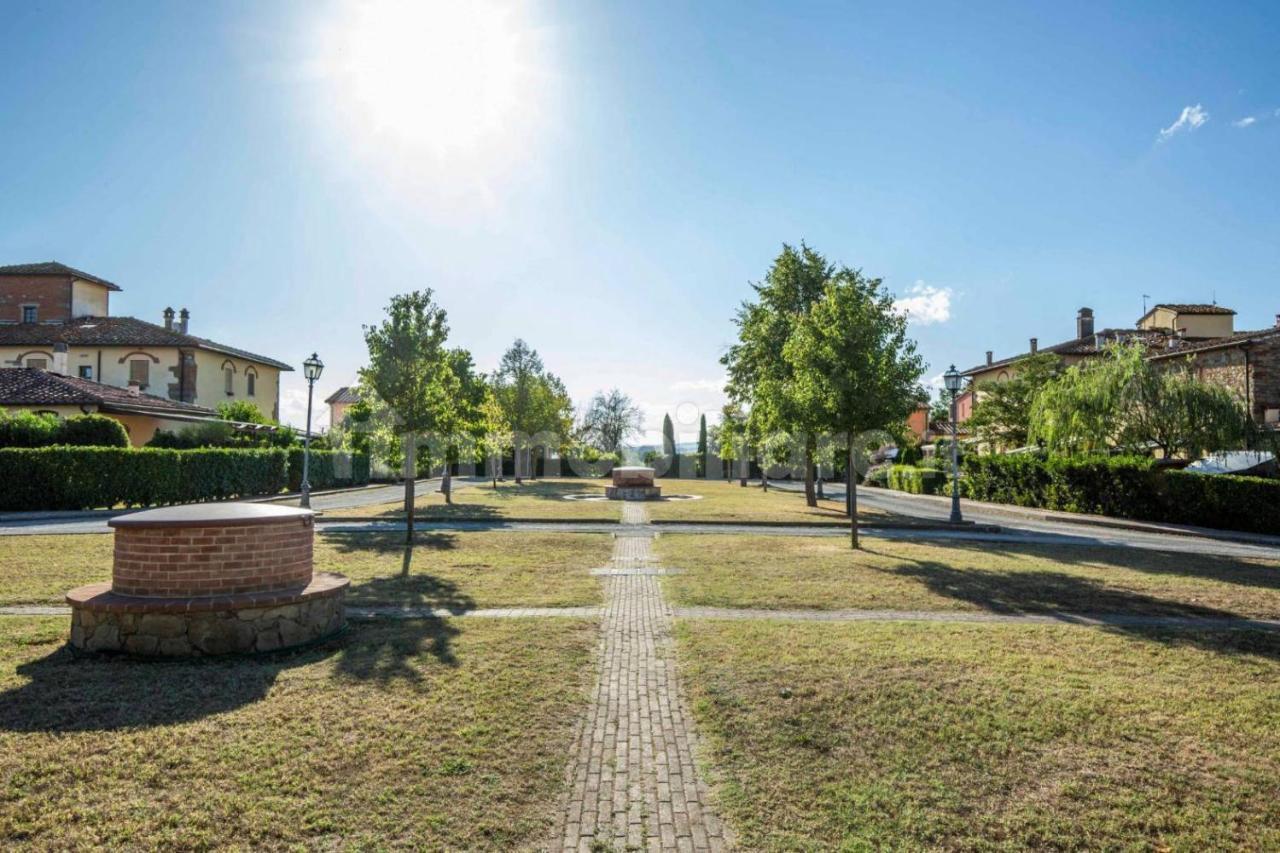 Casa Vacanza Villaggio Poggio Rosso Arezzo Exteriör bild