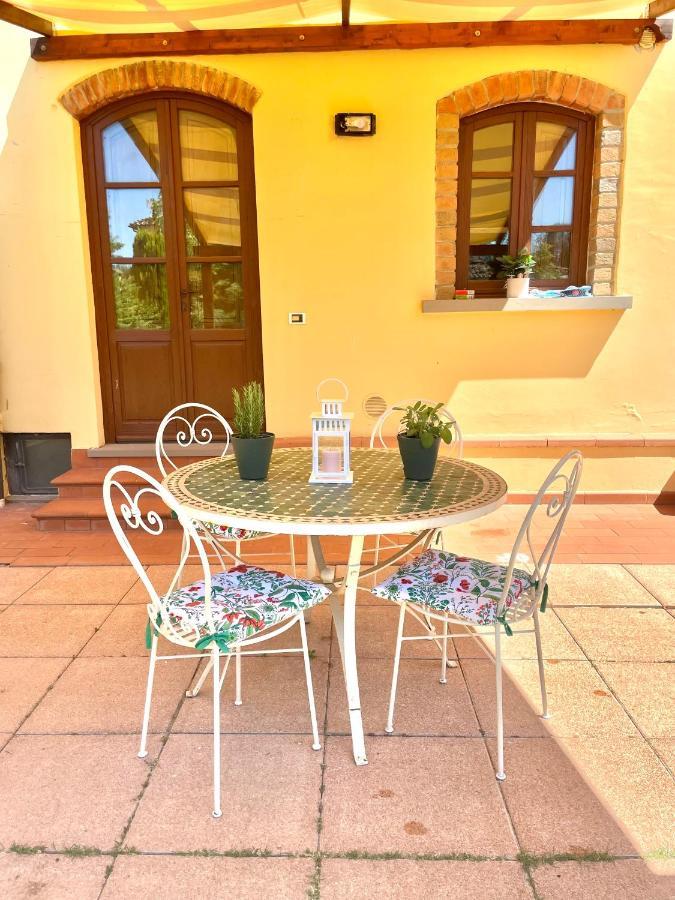 Casa Vacanza Villaggio Poggio Rosso Arezzo Exteriör bild