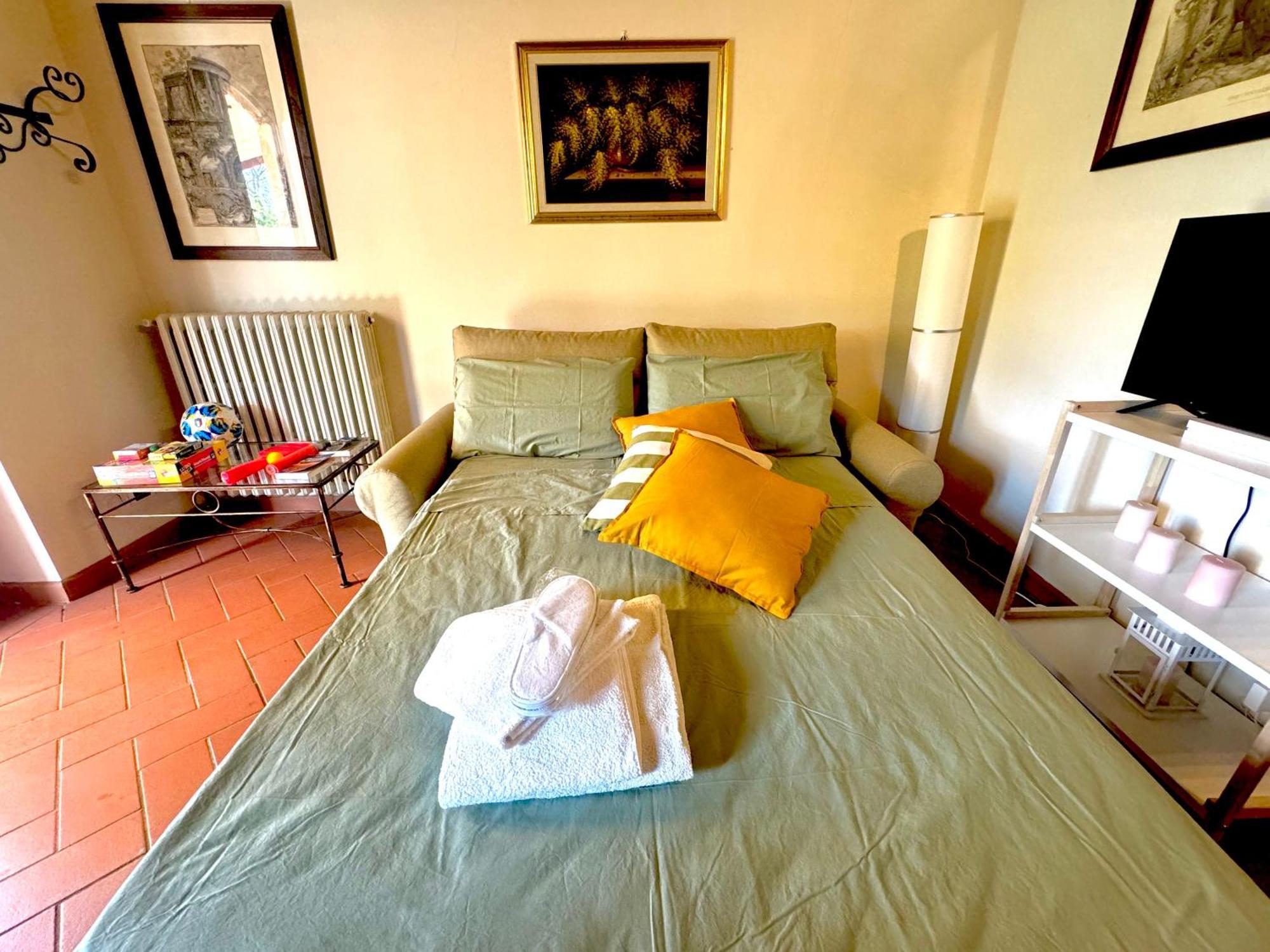 Casa Vacanza Villaggio Poggio Rosso Arezzo Exteriör bild